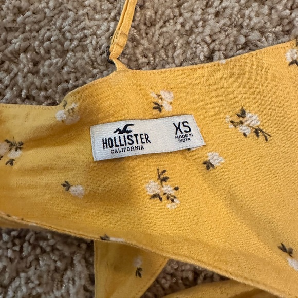 Hollister yellow floral dress - Picture 3 of 3